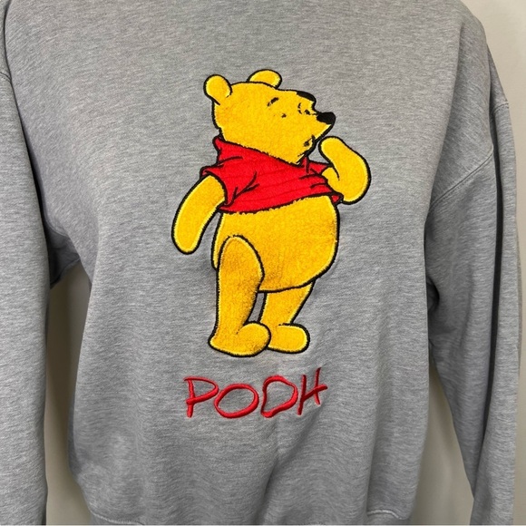 Vintage Disney Mickey Inc Winnie Pooh Embroidered 3D Sweatshirt Boxy Fit - Picture 10 of 11